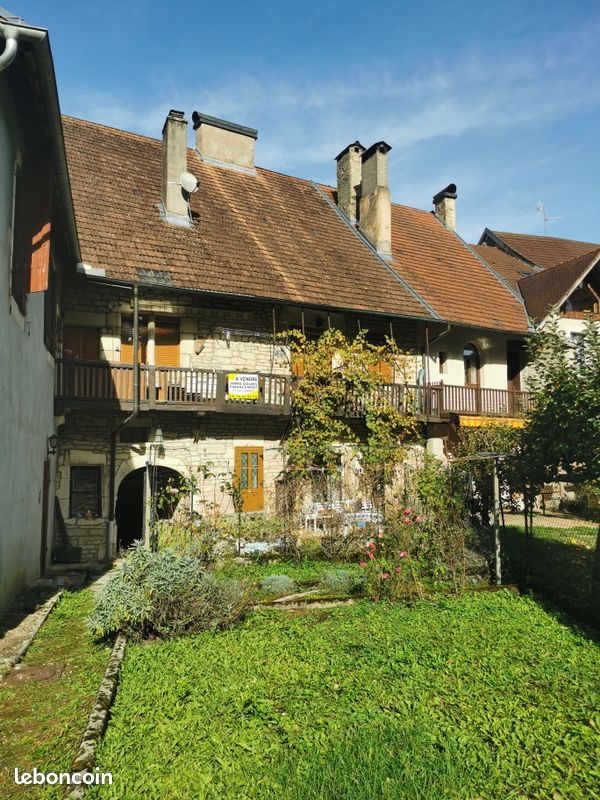 Maison 5 pièces 135 m² · à Ornans · 135 m² · 290 000 €