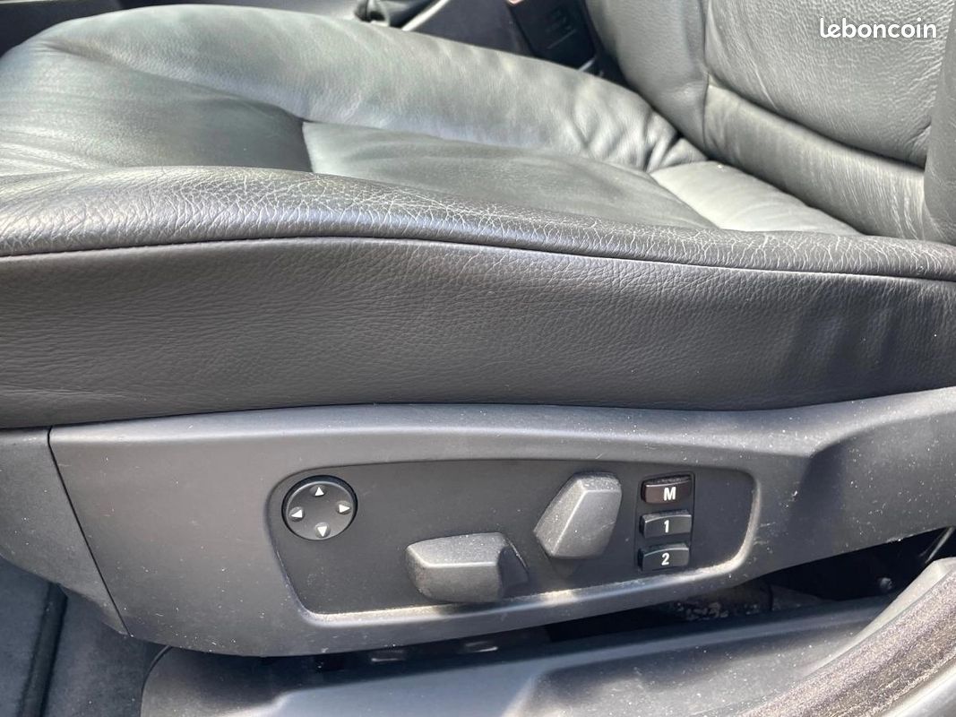 Bmw Serie 5 E60 540i V8 306ch 4.0L Pack Luxe TBE / TOE / PDC / GPS / 540 i ( 545i 550i 545 550 ) (image 12)