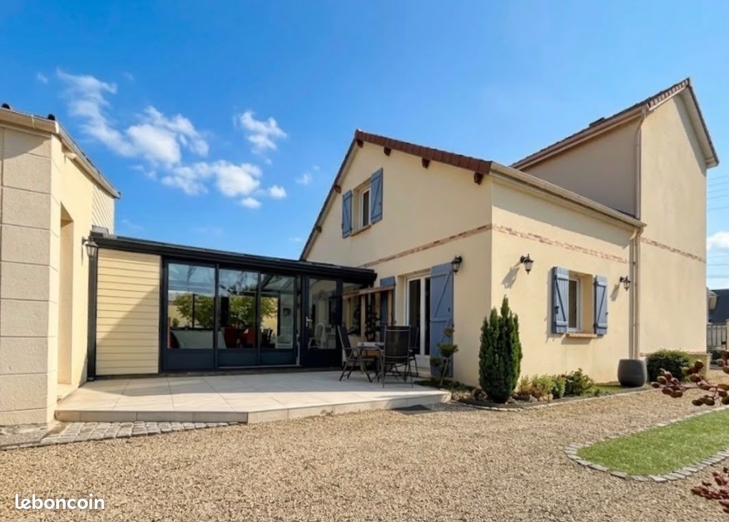Maison 7 pièces 145 m² · à Viarmes · 145 m² · 409 000 €