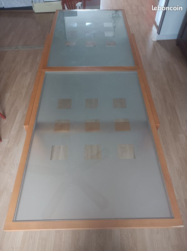 Table en verre (image 2)