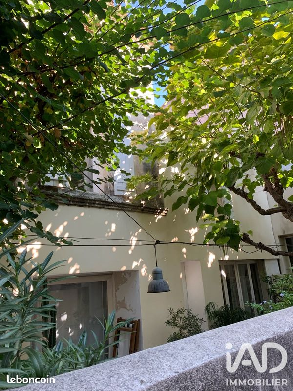 Maison 4 pièces 130 m² · à Fontvieille · 130 m² · 379 000 €