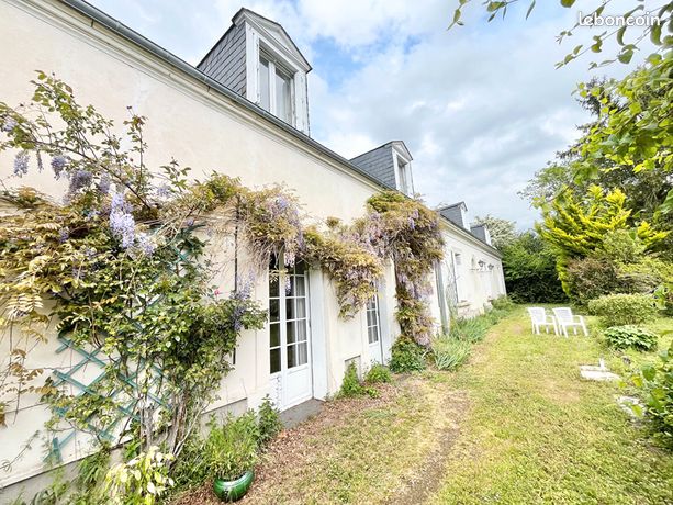 Maison 10 pièces 345 m²