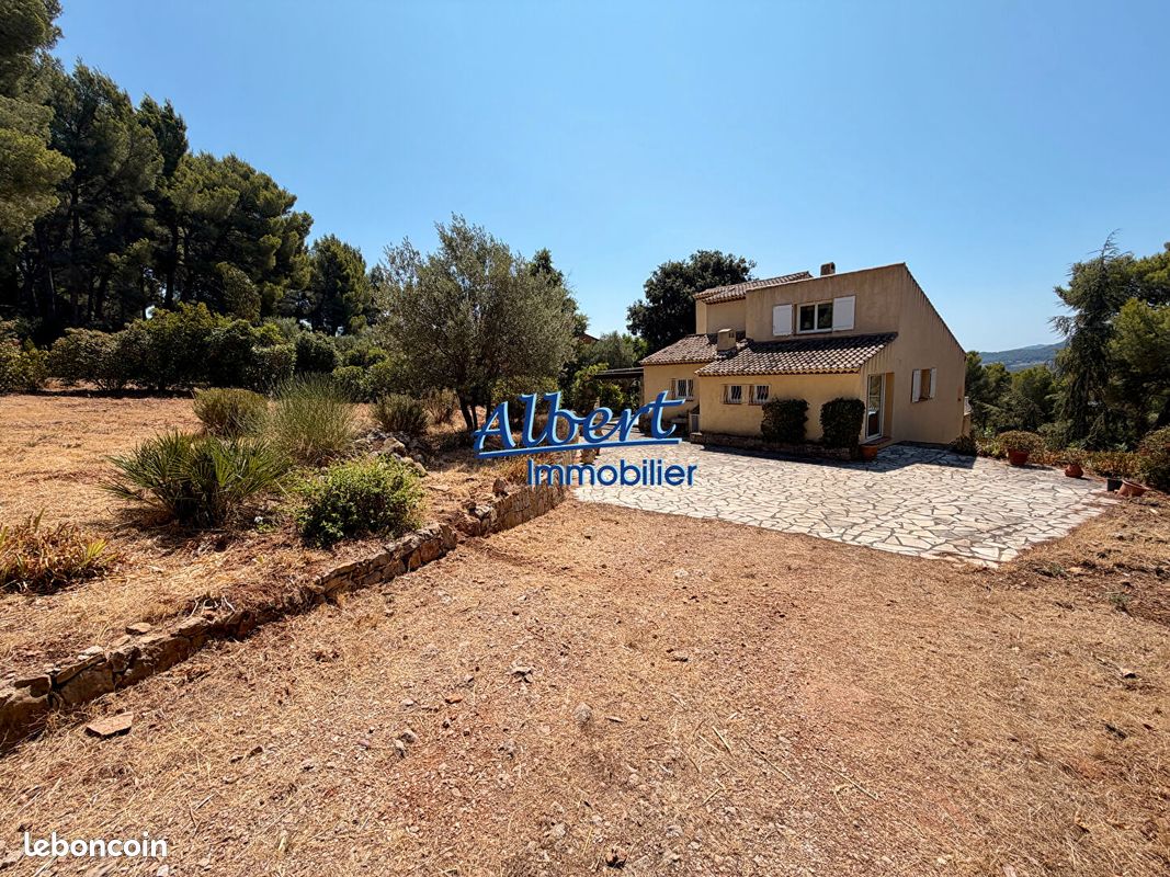 Maison 7 pièces 195 m² · à Ollioules · 195 m² · 897 000 €