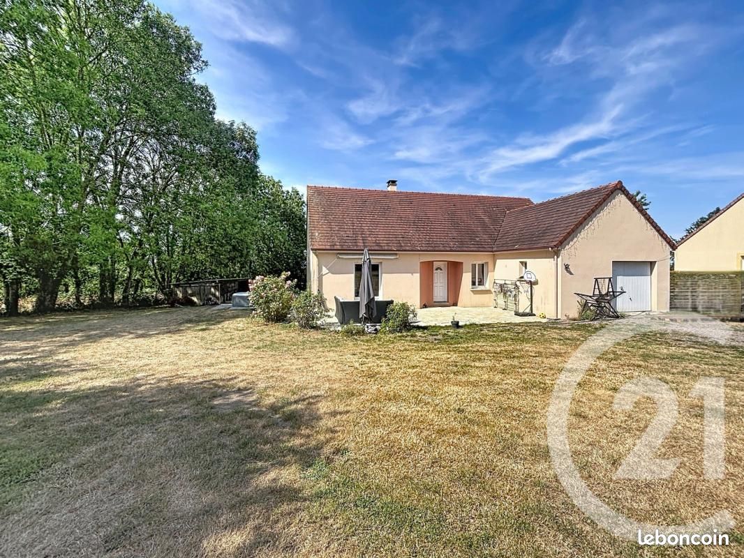 Maison 4 pièces 108 m² · à Le Ménil-Scelleur · 108 m² · 707 €