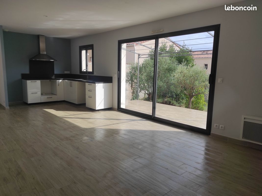 Maison 4 pièces 87 m² · à Clarensac · 86,6 m² · 279 000 €