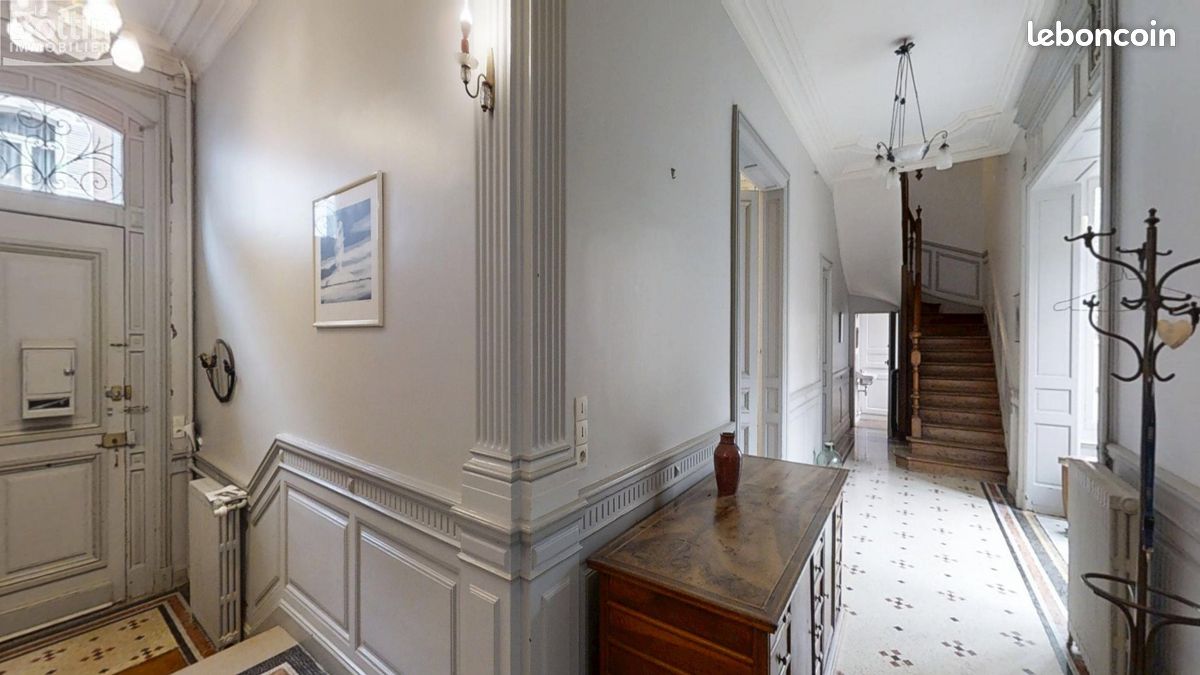 Maison 9 pièces 313 m² · à Amiens · 313 m² · 748 800 €