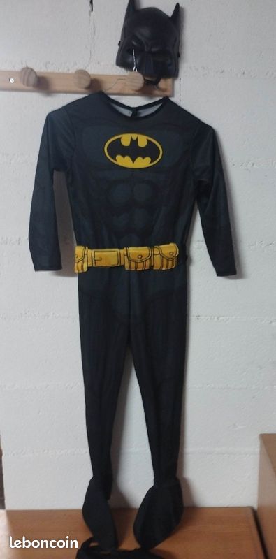 Déguisement batman avec ceinture, cape et masque 6/7 ans enfant (image 3)