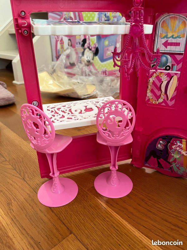 Camping car Barbie (image 2)