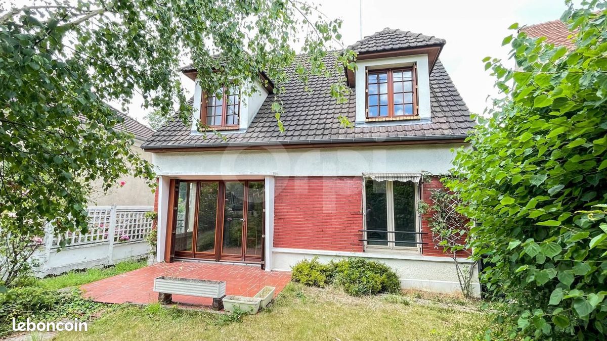 Maison 5 pièces 90 m² · à Sainte-Geneviève-des-Bois · 90 m² · 259 000 €
