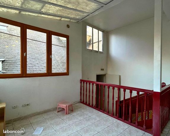 Appartement 8 pièces 143 m²
