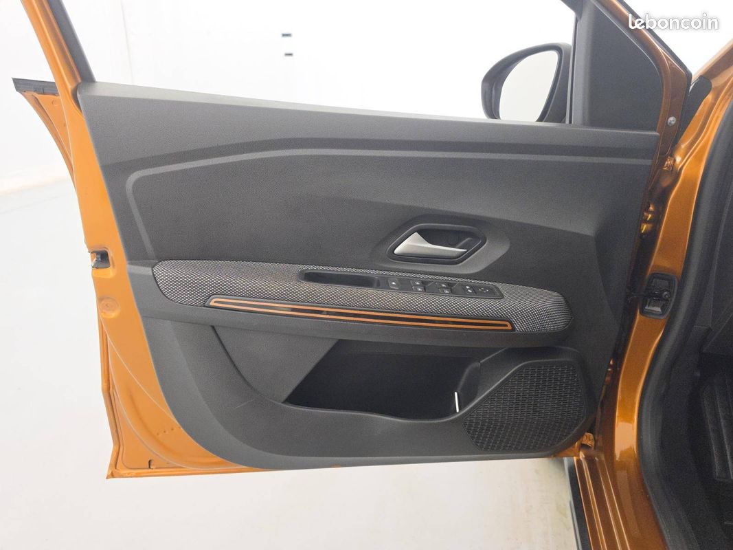 DACIA Sandero ECO-G 100 Stepway Expression (image 11)