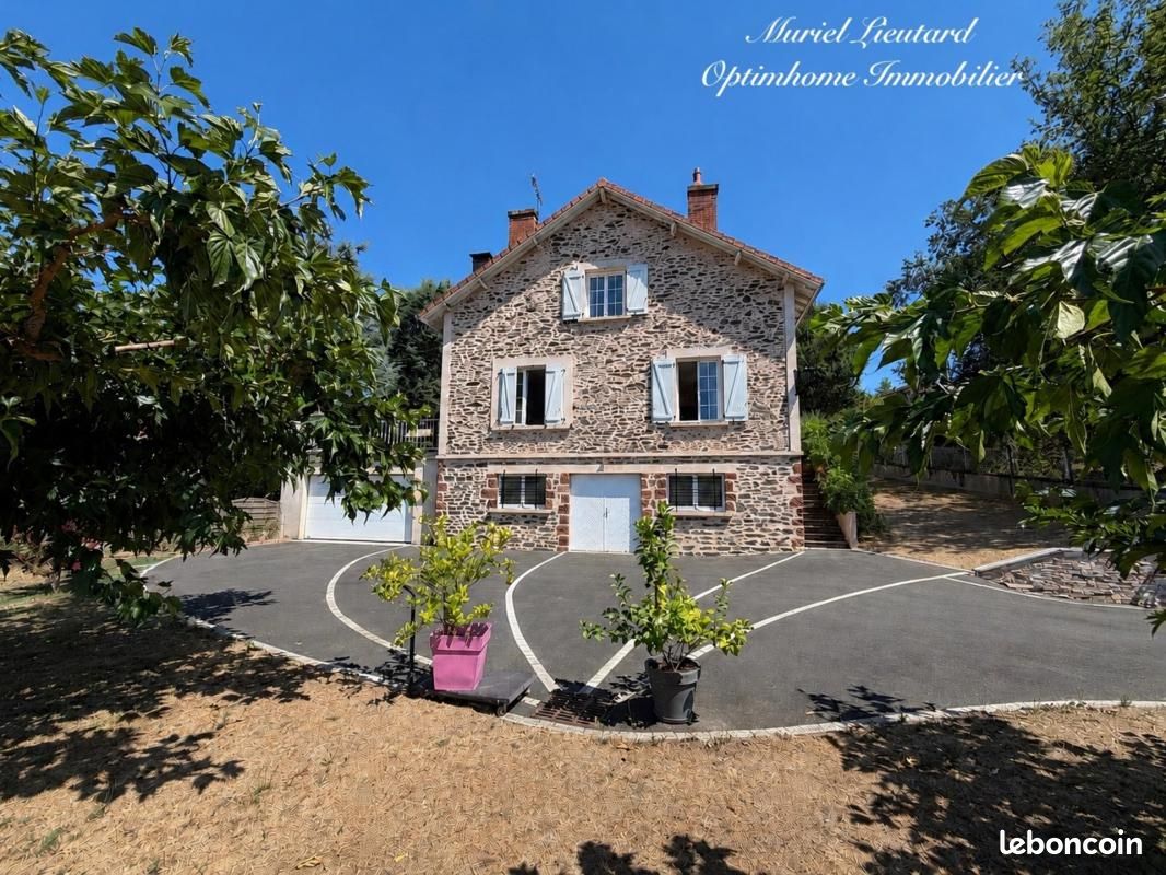 Maison 6 pièces 138 m² · à Decazeville · 138 m² · 239 000 €