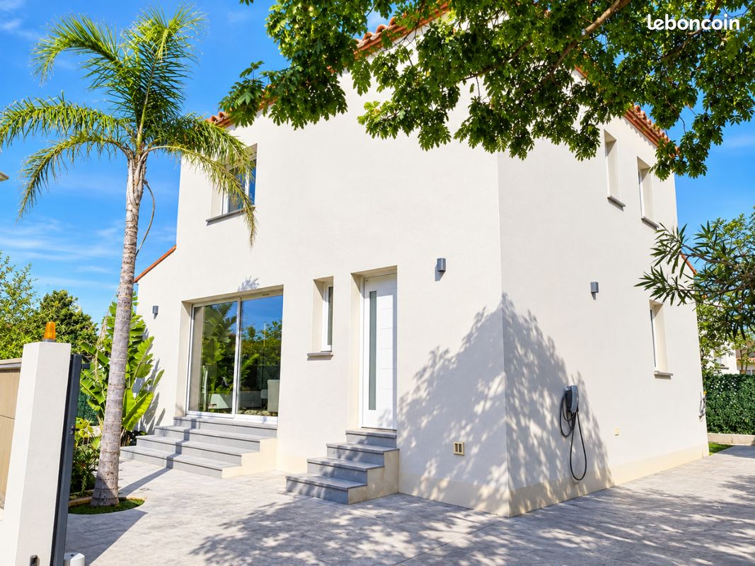 Maison 4 pièces 105 m² · à Sainte-Marie-la-Mer · 105 m² · 389 000 €