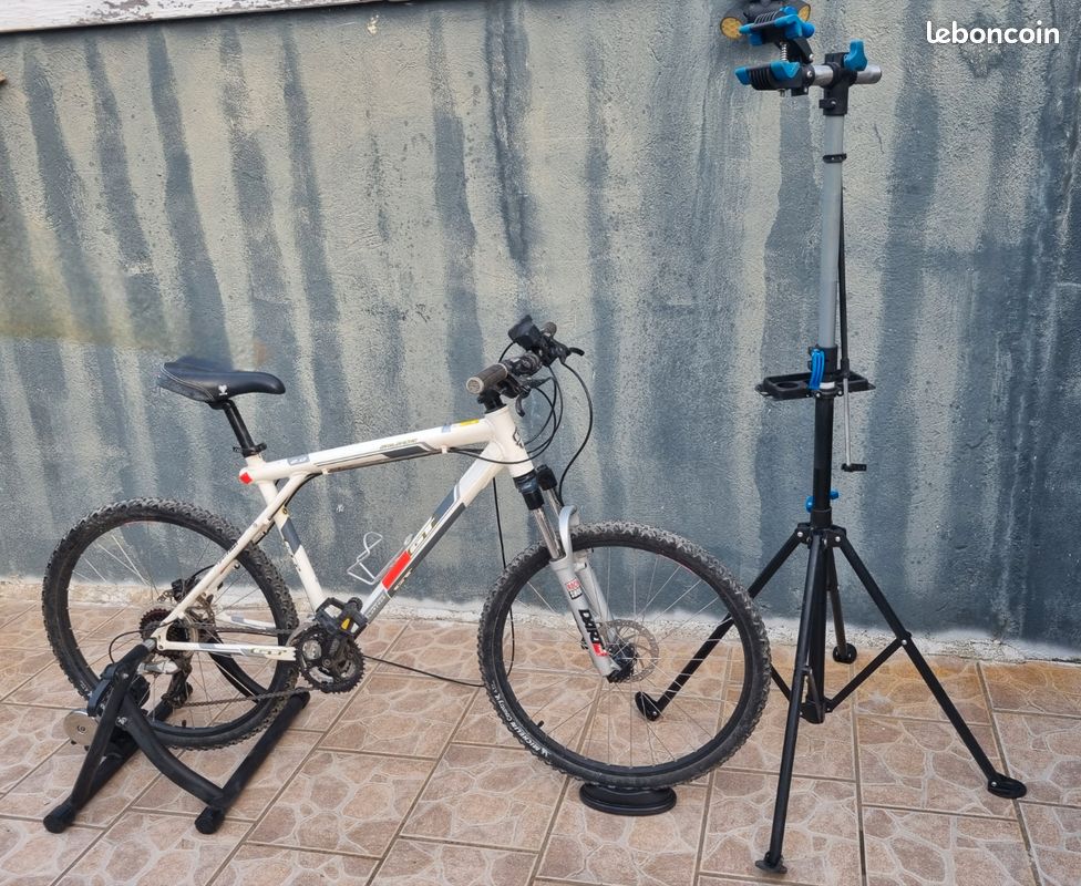 VTT GT Avalanche home trainer Support de réparation VTT Vélos