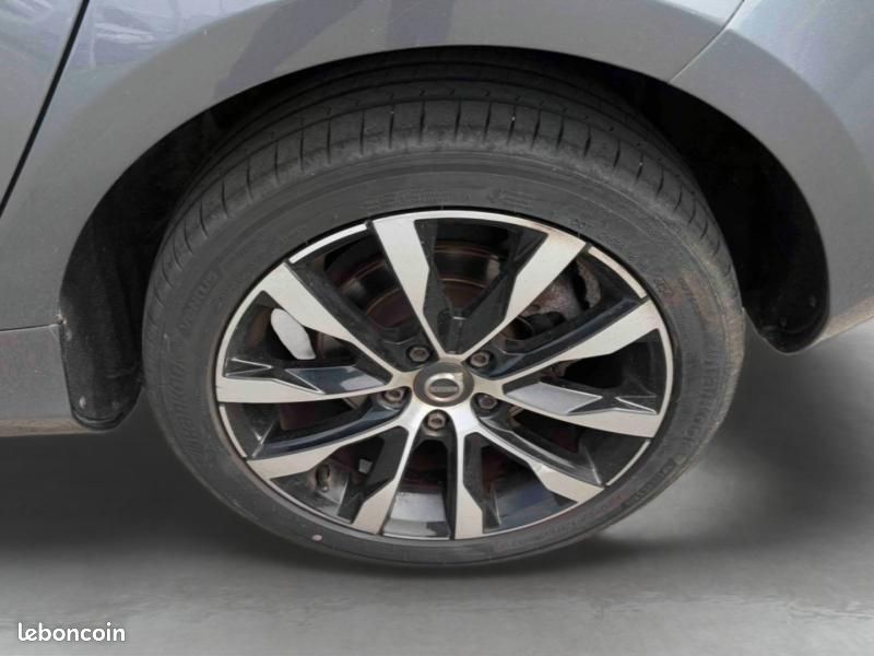 Volvo V40 T2 122ch Signature Edition (image 20)