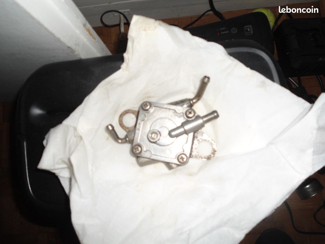 Pompe a essence a depression suzuki sv 650 (image 1)