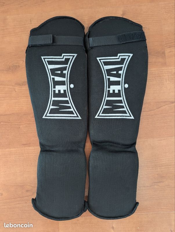Metal Boxe Protège-tibias Noir XL – Paire En EVA/mousse, Chaussette Coton élastique, Fermeture Velcro – Pour Entraînement Et Compétition