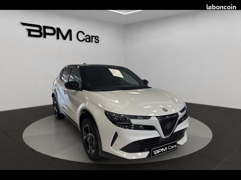 Alfa romeo Junior 1.2 Ibrida 136ch Premium DCT6 Q4 (image 3)