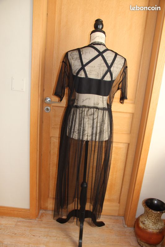 Robe Pull Noire Koucla (taille Unique 34-38) Avec Détails Transparents Et Clous - NEUVE