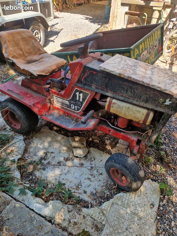 Tracteur tondeuse (image 1)