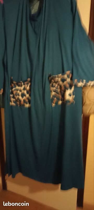 Robe d'hôtesse femme neuve taille 54 très bon état 8 (image 3)