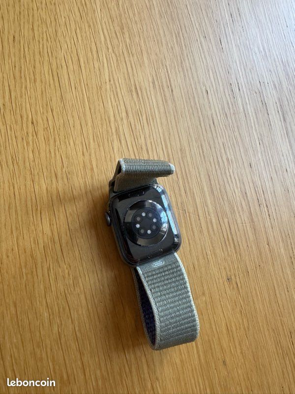 Apple Watch Series 7 - Acier inoxydable noir - 41mm (image 2)
