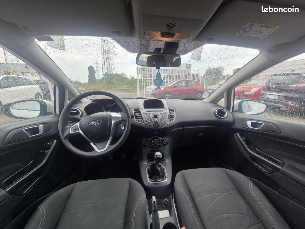 FORD Fiesta - VI Phase 5 portes 1.5 TDCI 75 cv (image 5)