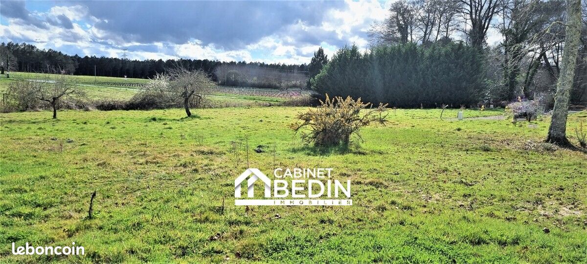 Terrain 1162 m² · à La Brède · 254 700 €