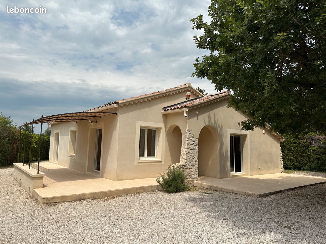 Maison 4 pièces 100 m² · à Mazan · 100 m² · 1 400 €/mois
