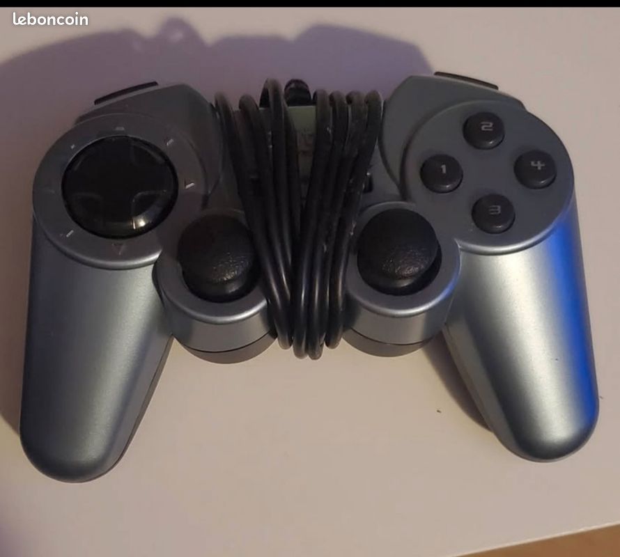 Manette PC (image 1)