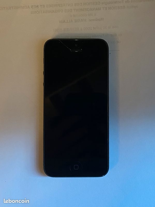 IPhone 5 pour pièces (image 2)
