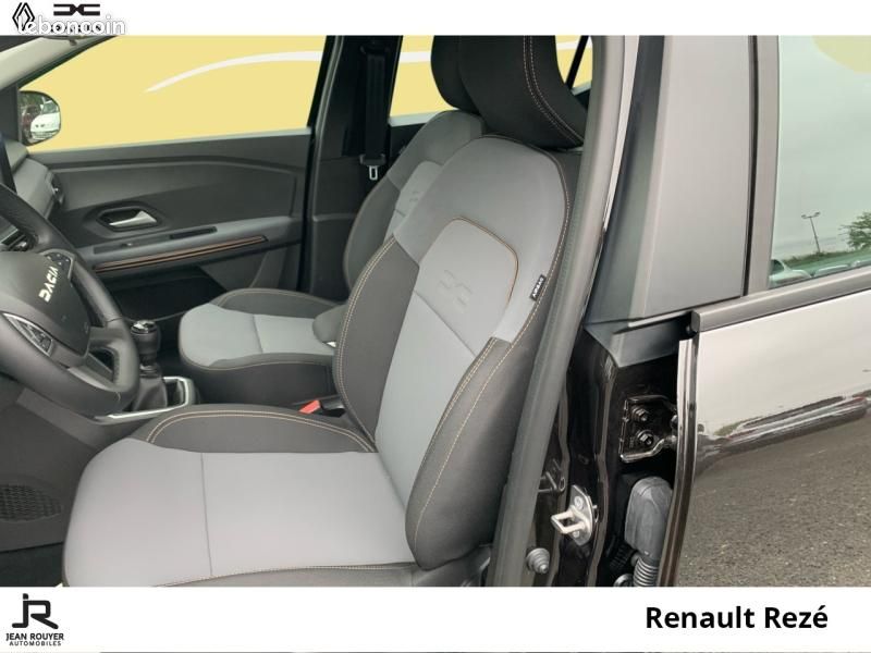 Dacia Sandero 1.0 TCe 90ch Stepway Extreme -24 (image 4)
