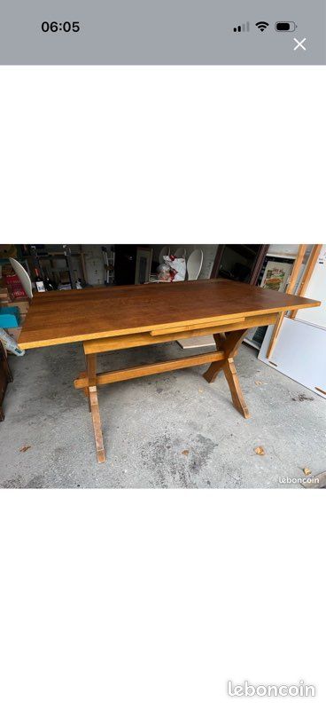 Table en bois normales 0,85x1,30 ou avec rallonges 0,85x2,18 (image 1)