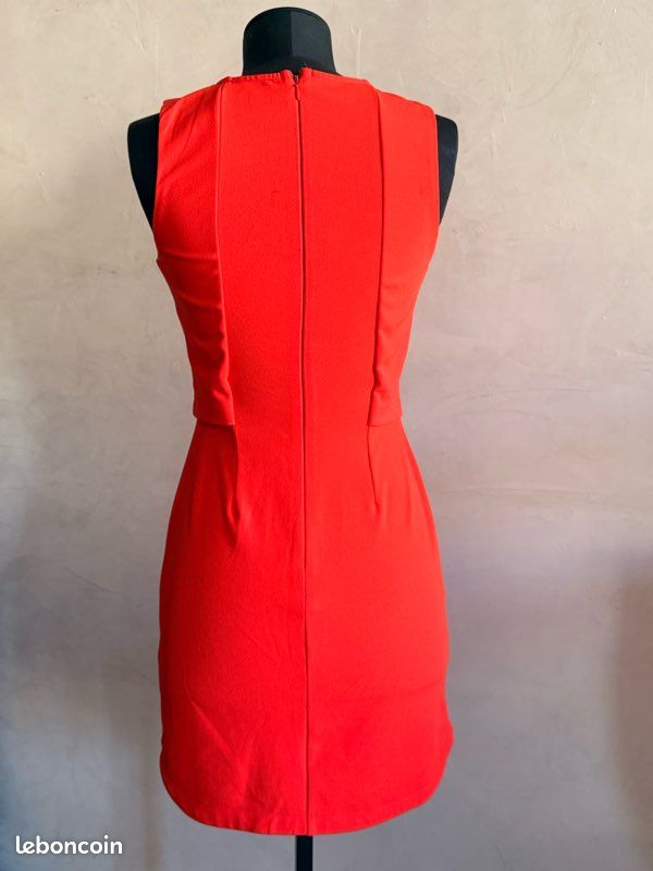 Robe rouge orangé taille 36 (image 2)