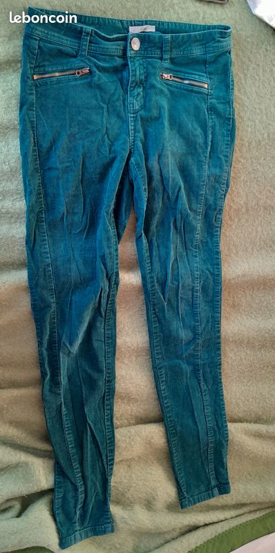 Jean vert foncé Taille 38 (image 1)