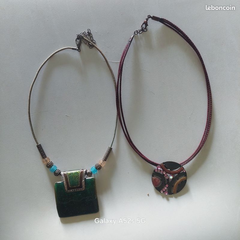 Collier traditionnel (image 1)