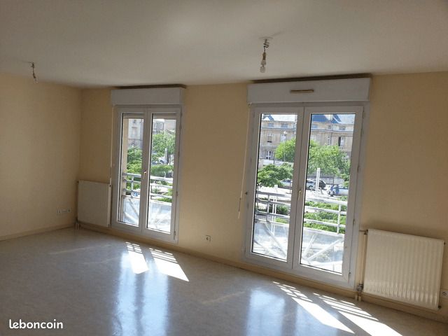 Studio 1 pièce 33 m² - Niort 79000 (image principale 2)