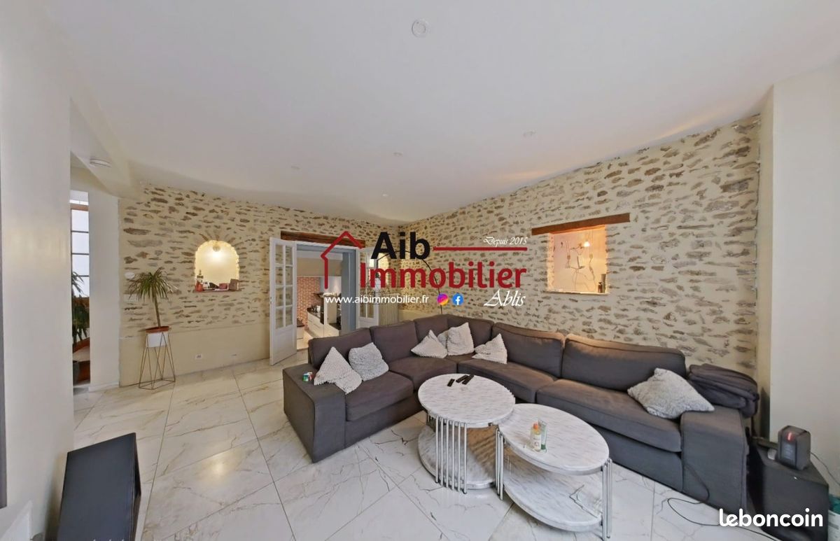 Maison 11 pièces 253 m² · à Ablis · 253 m² · 300 500 €
