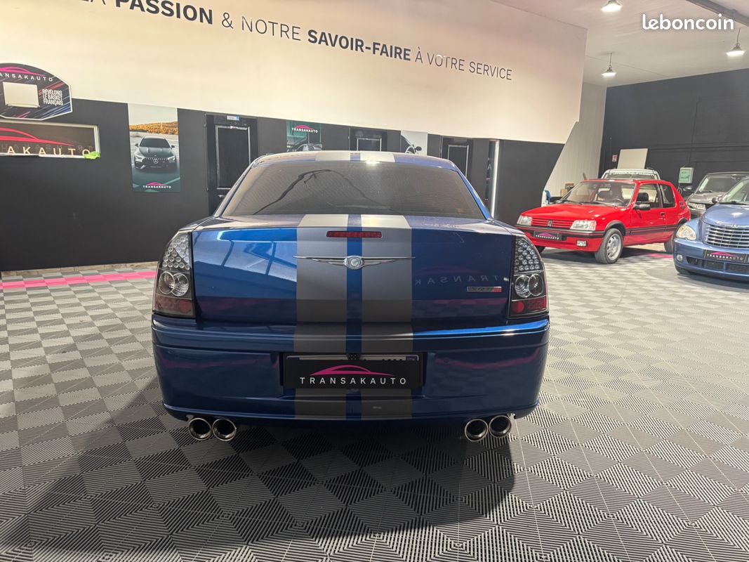 Chrysler 300c 6.1 v8 hemi srt-8 a (image 4)