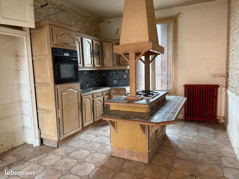 Maison 3 pièces 82 m² · à Montluçon · 82 m² · 70 000 €