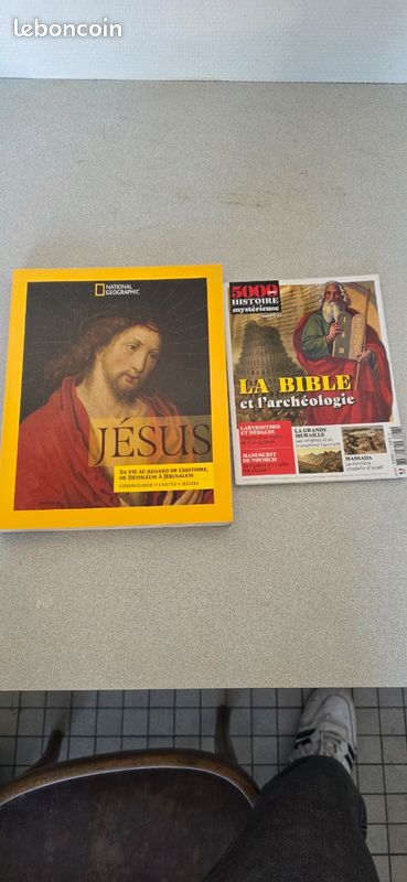 [LOT 2 LIVRES / REVUES] National Geographic 'Jésus" + Histoire Mystérieuse "La Bible & Archéologie" (image 1)