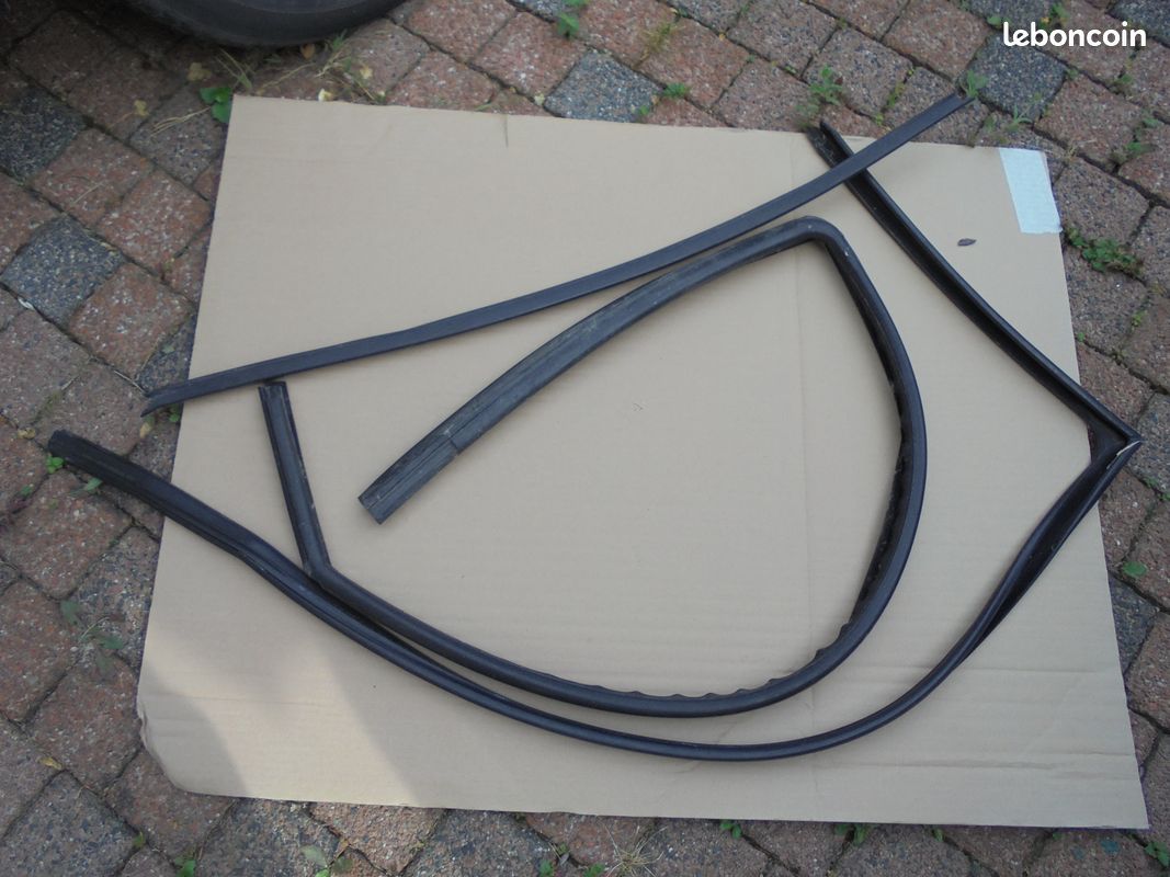 Joints de vitre porte 106 Peugeot (image 1)