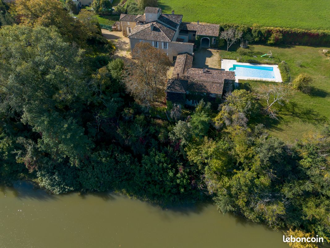 Maison 10 pièces 540 m² · à Langon · 540 m² · 690 000 €
