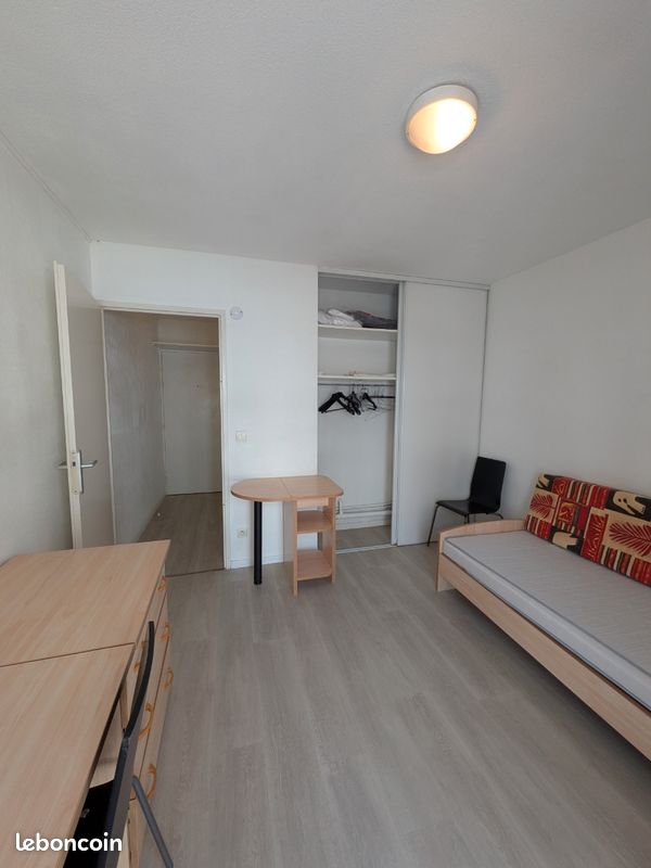 Appartement 1 pièce 19 m² · à Orléans · 18,5 m² · 475 €