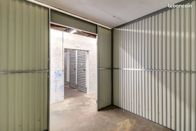 Garage/box 7 m² Coignieres