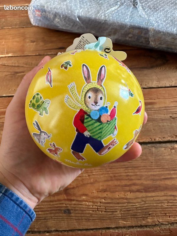 Grande boule de Noël jaune Moulin Roty La grande famille lapin lièvre animaux 10cm (image 3)