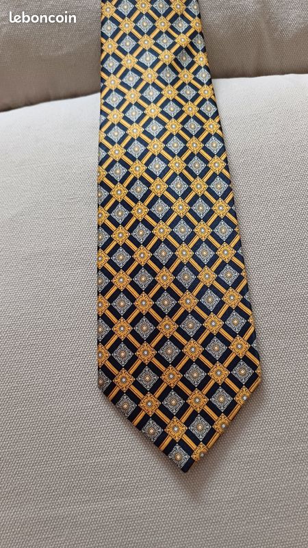 Cravate Pierre Balmain Paris En Soie 100% - Motifs Angelots Et Fleurs - Vintage TBE