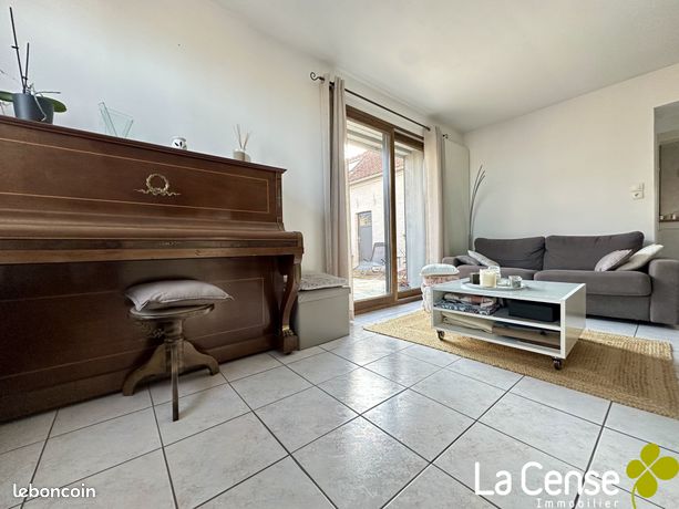 https://img.leboncoin.fr/api/v1/lbcpb1/images/21/2b/b3/212bb3a14a60730911e27a00984baad469114d0b.jpg?rule=ad-image