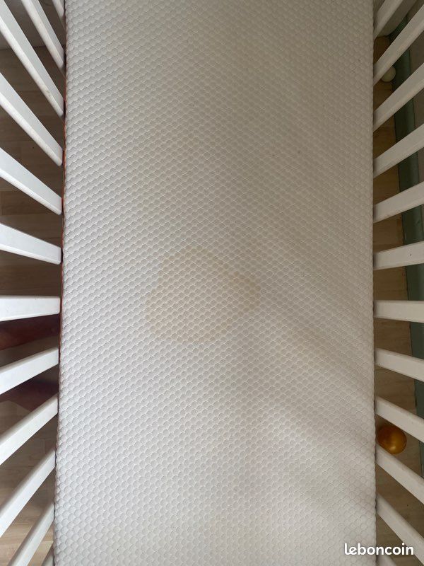 Lit à barreaux IKEA + matelas (image 3)