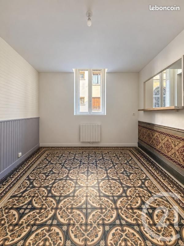 Appartement 1 pièce 21 m² · à Moulins · 21 m² · 330 €/mois